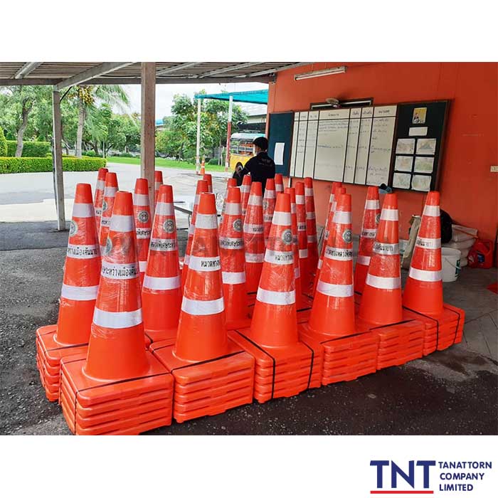 traffic cone - illustrate